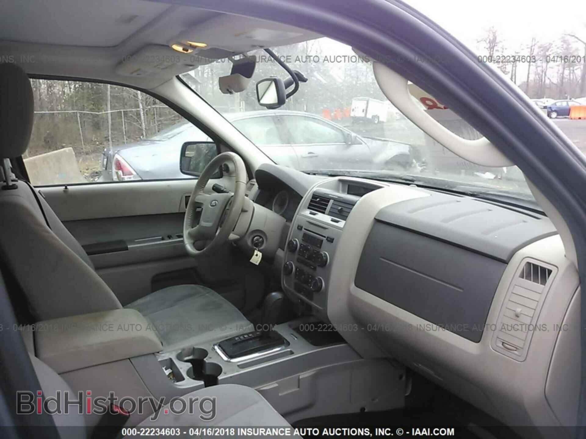2011 Ford Escape - VIN: 1FMCU0D71BKB19686 - Фото 5
