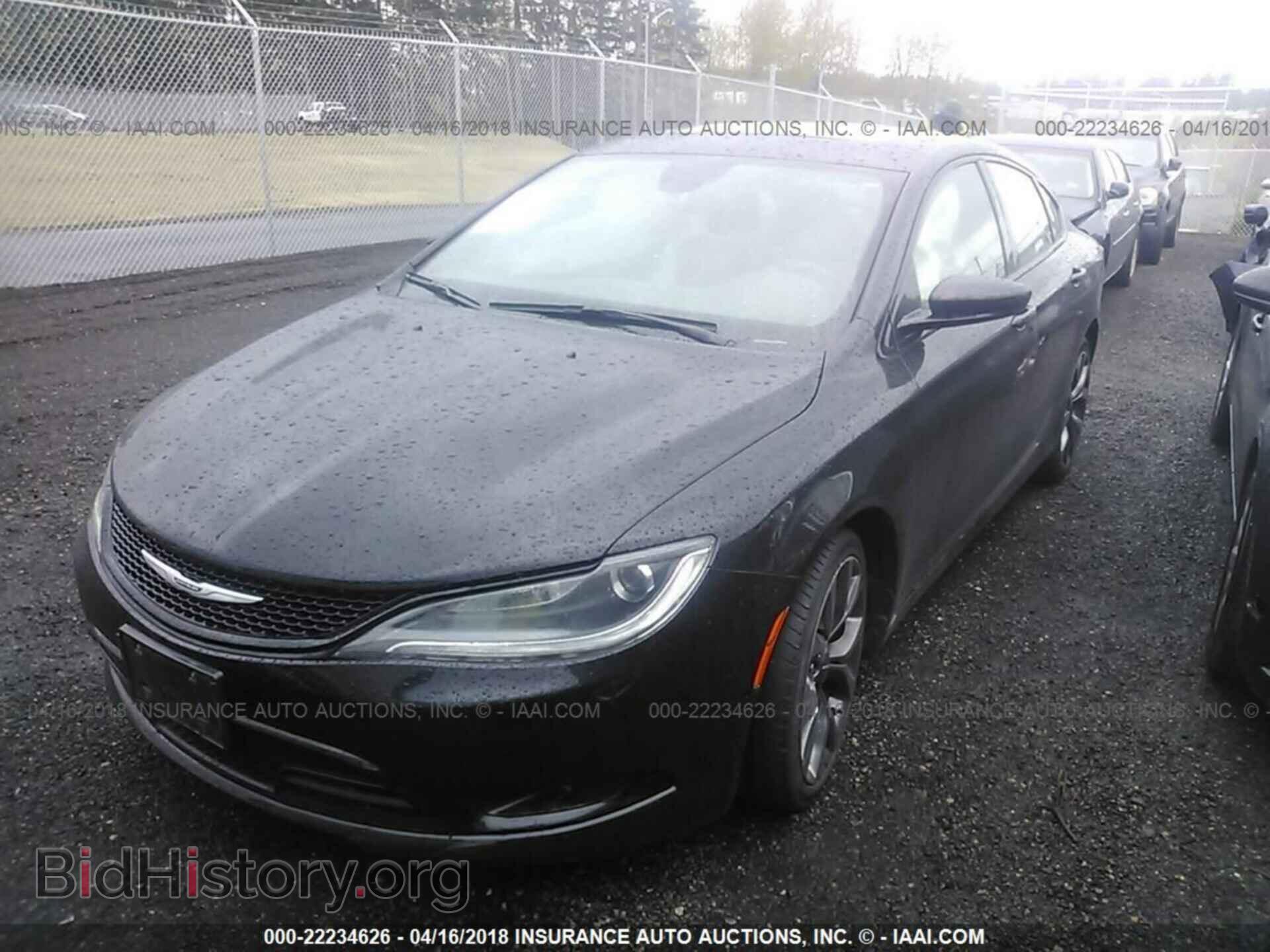 2015 Chrysler 200 - VIN: 1C3CCCBG2FN581663 - Photo 2