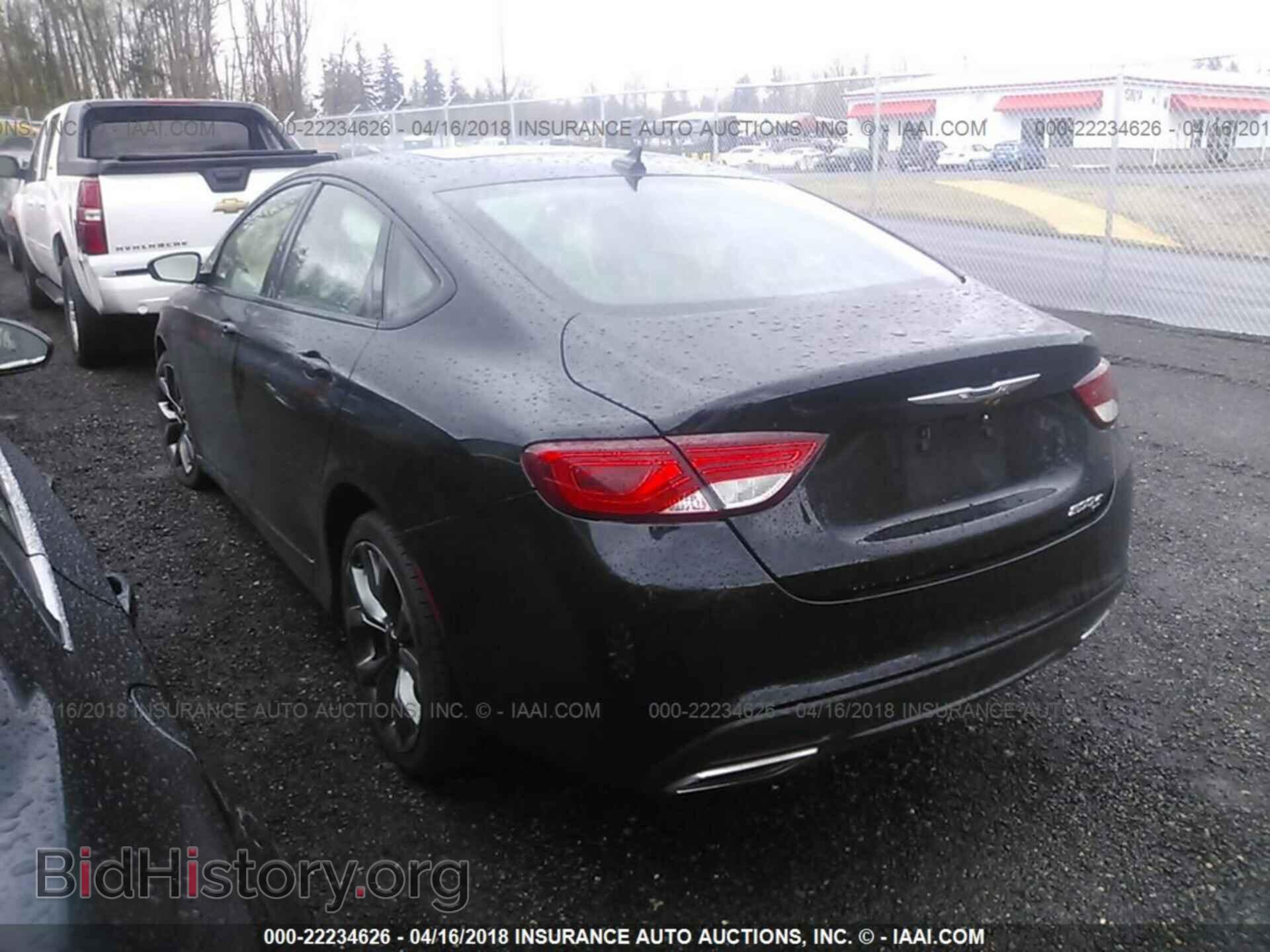 2015 Chrysler 200 - VIN: 1C3CCCBG2FN581663 - Photo 3