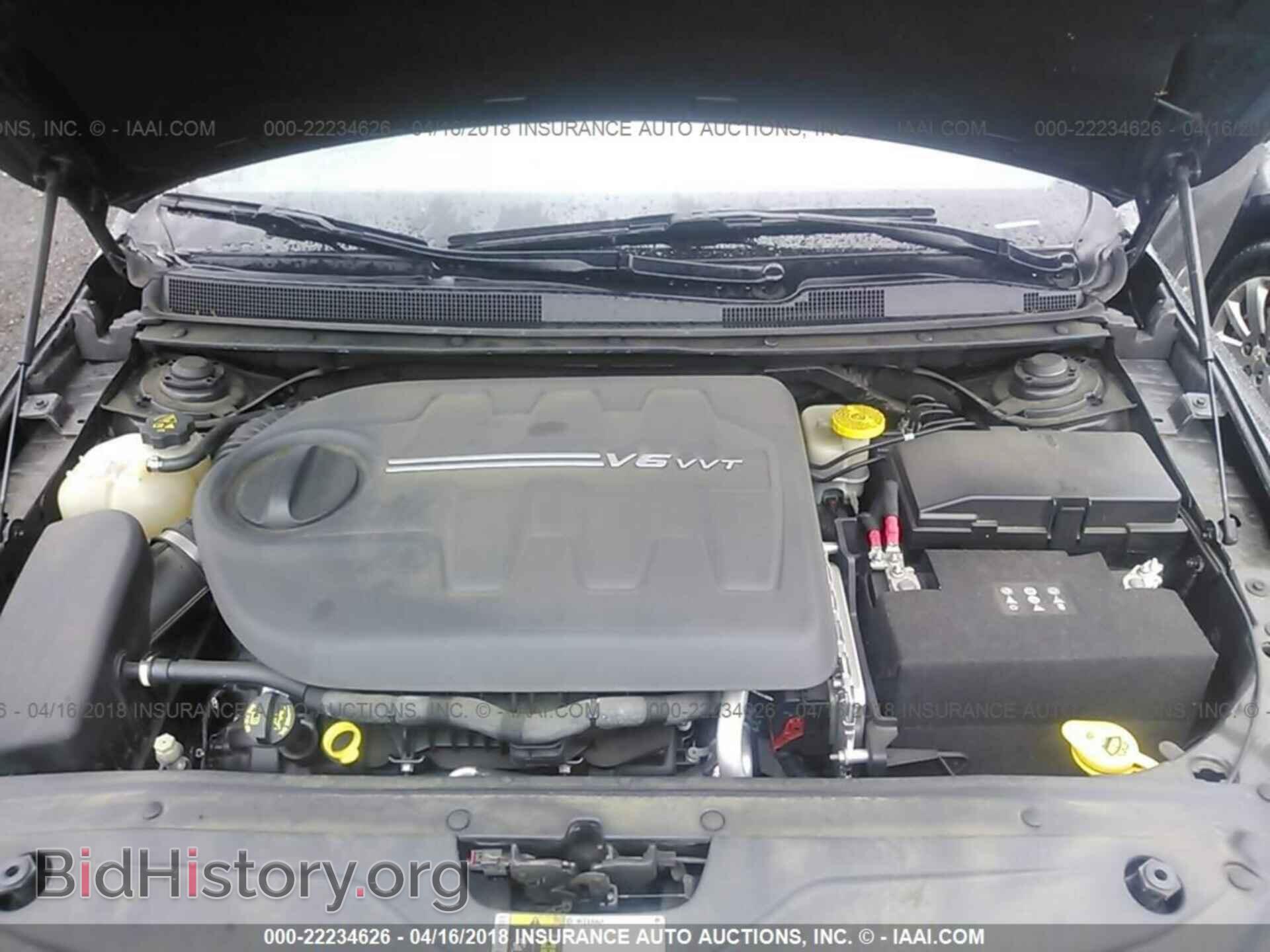 2015 Chrysler 200 - VIN: 1C3CCCBG2FN581663 - Photo 10