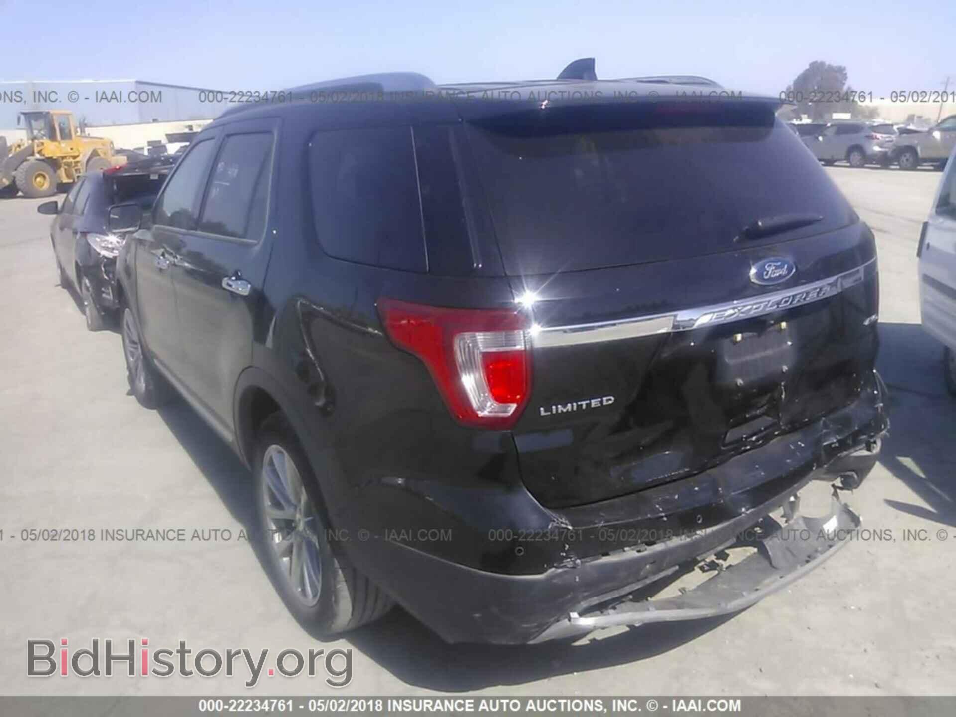 2017 Ford Explorer - VIN: 1FM5K8F85HGC27176 - Фото 3