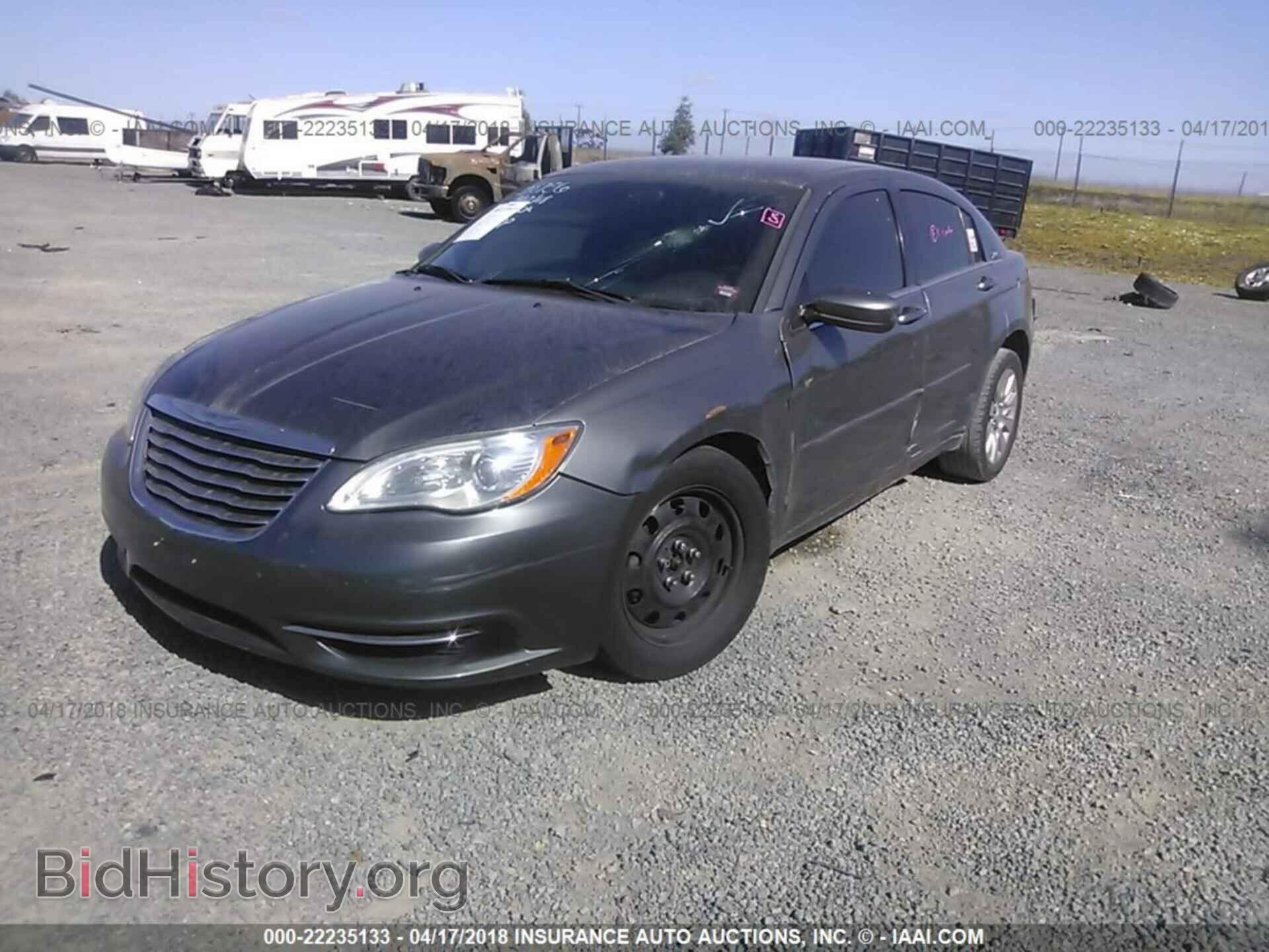 2012 Chrysler 200 - VIN: 1C3CCBAB9CN228736 - Фото 2
