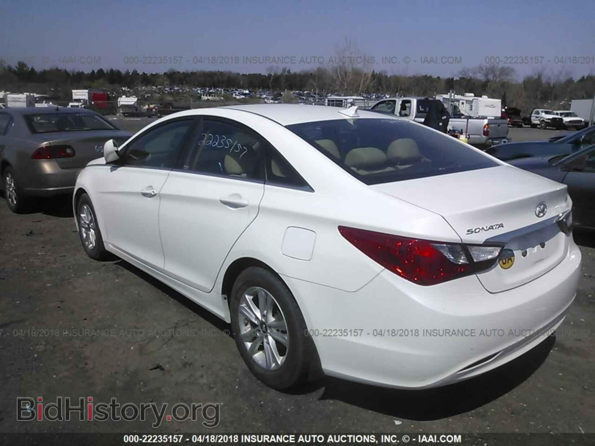 2012 Hyundai Sonata - VIN: 5NPEB4AC3CH413036 - Photo 3