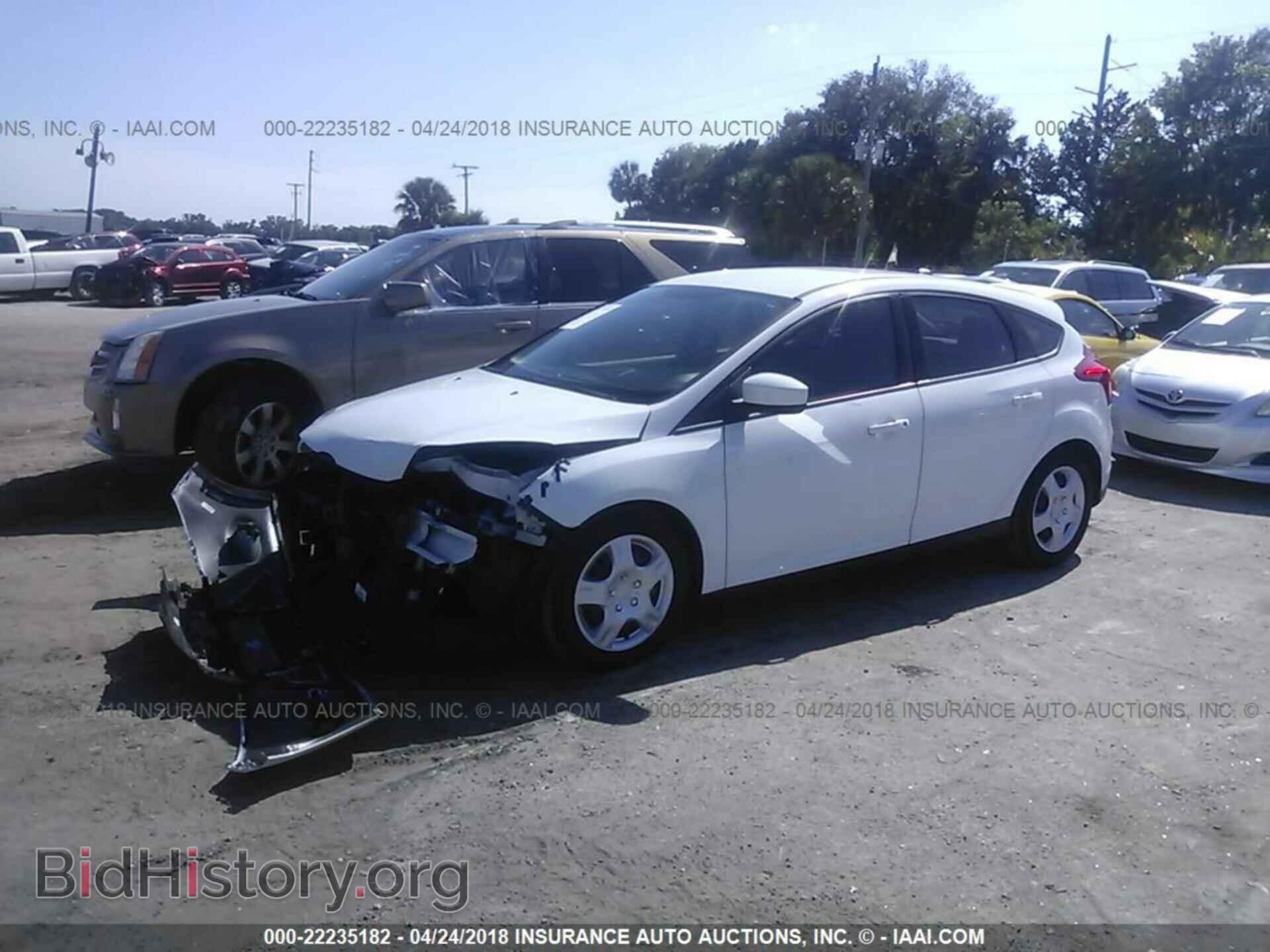 2012 Ford Focus - VIN: 1FAHP3K25CL113739 - Photo 2