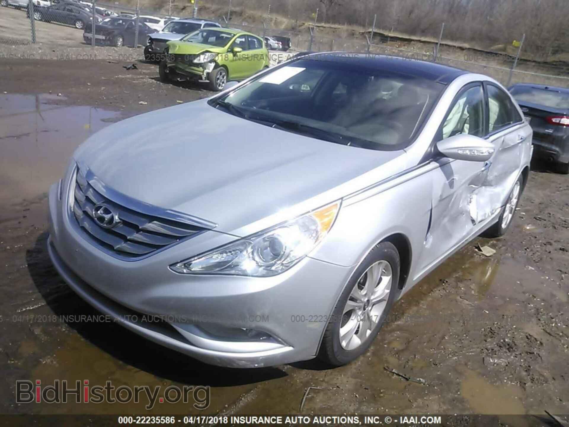 2012 Hyundai Sonata - VIN: 5NPEC4AC7CH440219 - Photo 2