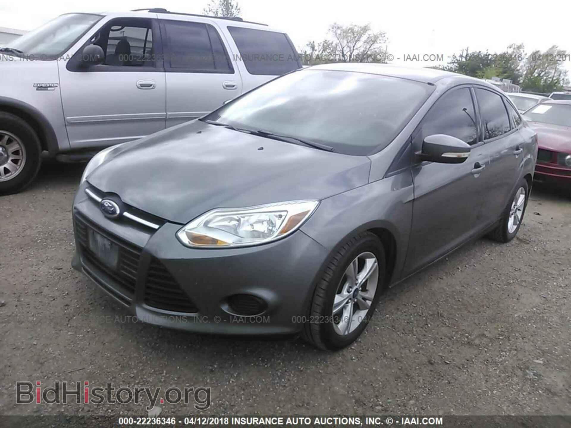 2014 Ford Focus - VIN: 1FADP3F29EL229800 - Фото 2