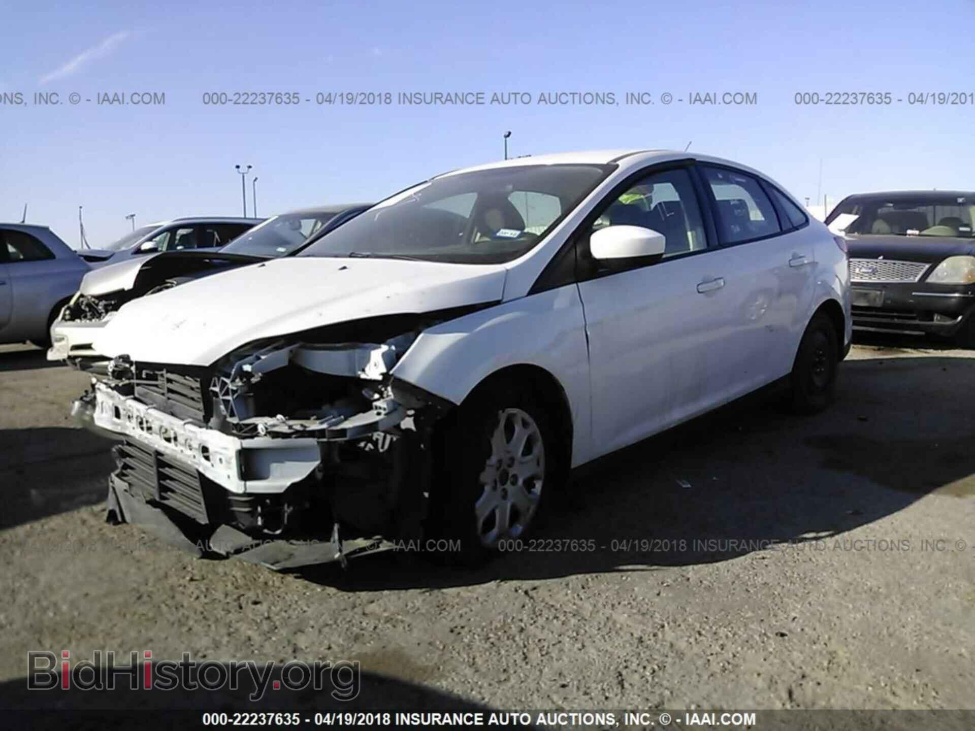 2012 Ford Focus - VIN: 1FAHP3F22CL449245 - Фото 2