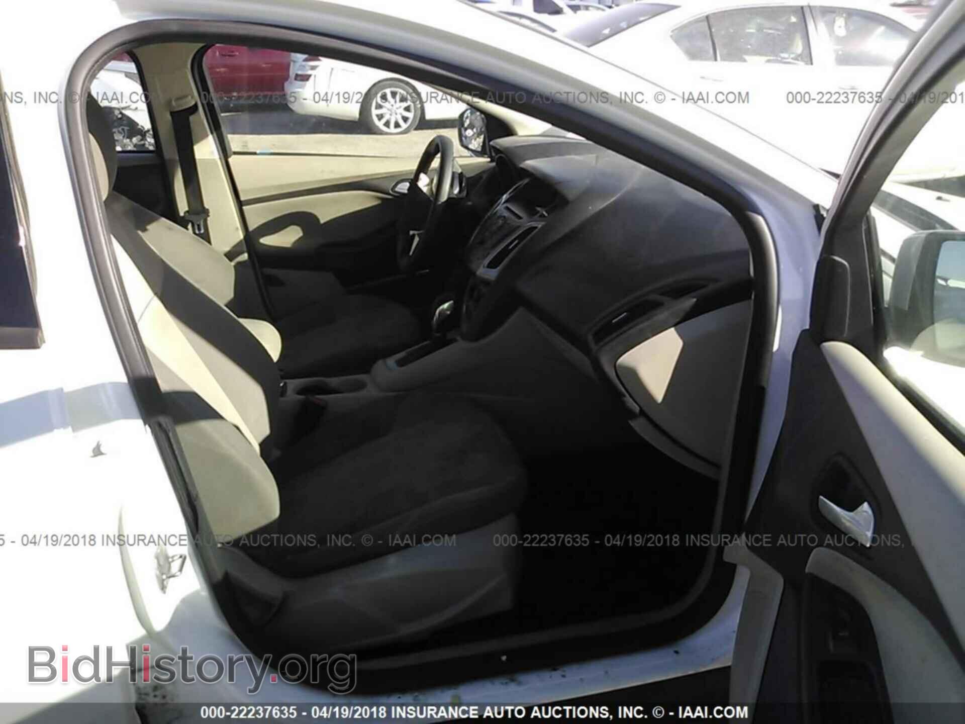 2012 Ford Focus - VIN: 1FAHP3F22CL449245 - Фото 5