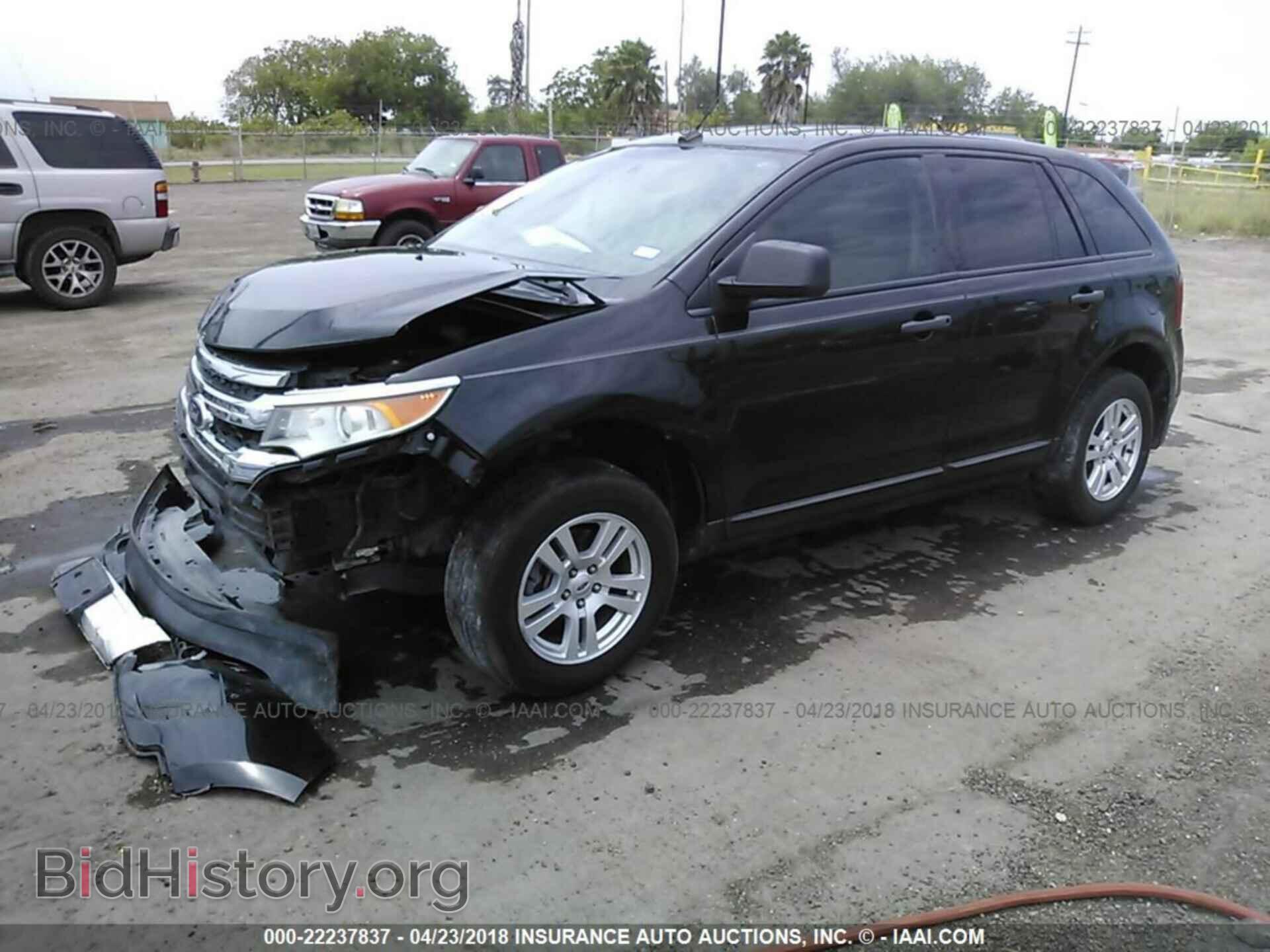2011 Ford Edge - VIN: 2FMDK3GC3BBA54239 - Photo 2