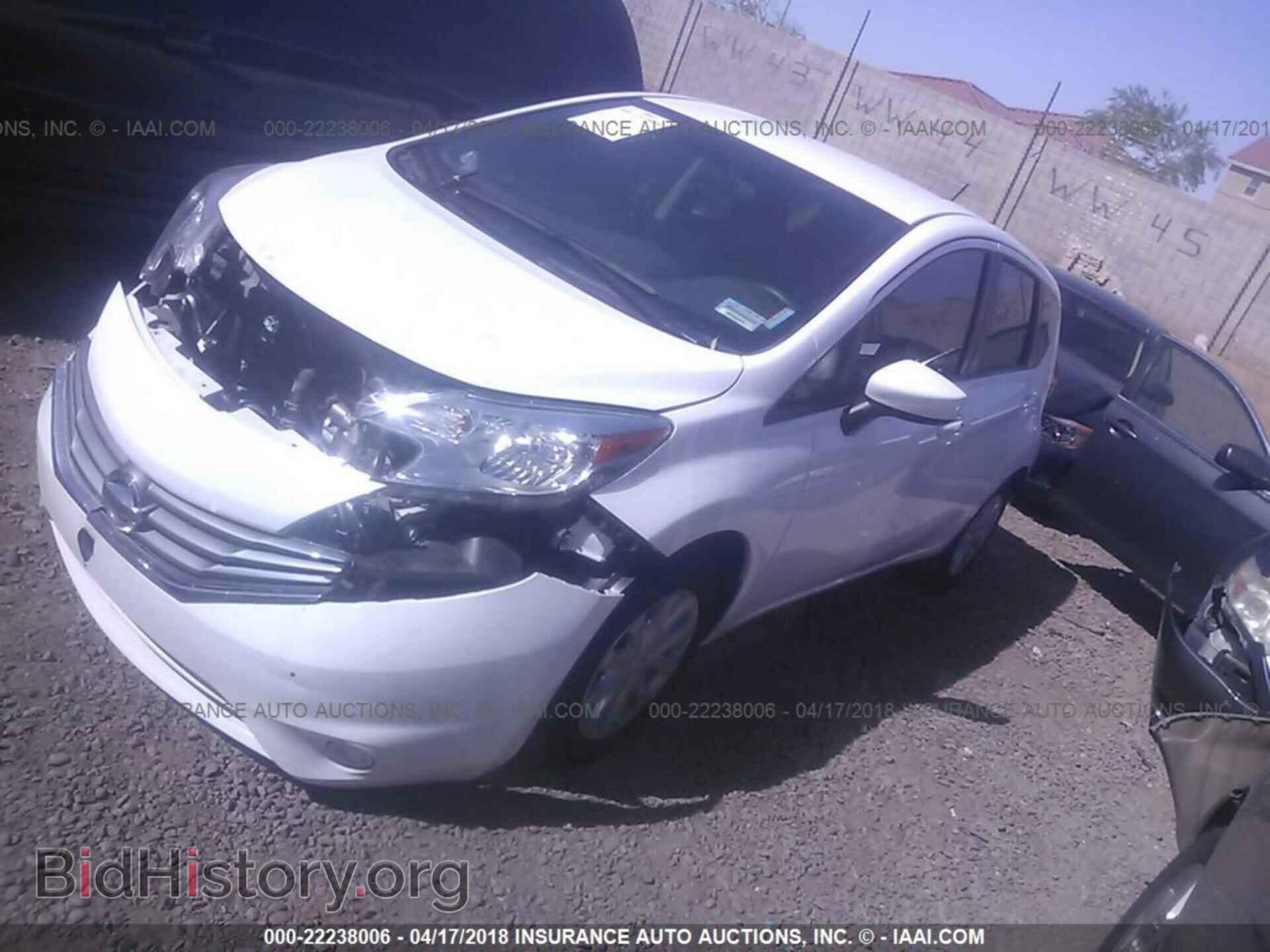 2015 Nissan Versa note - VIN: 3N1CE2CP6FL441097 - Фото 2