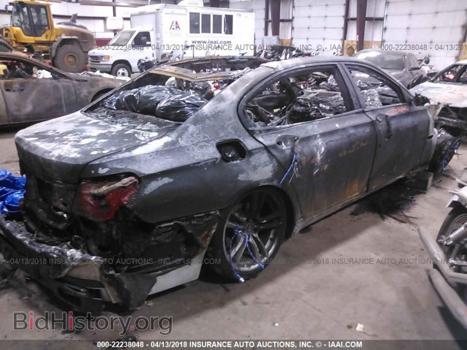 2011 BMW 750LI - VIN: WBAKC8C54BC432062 - Фото 4