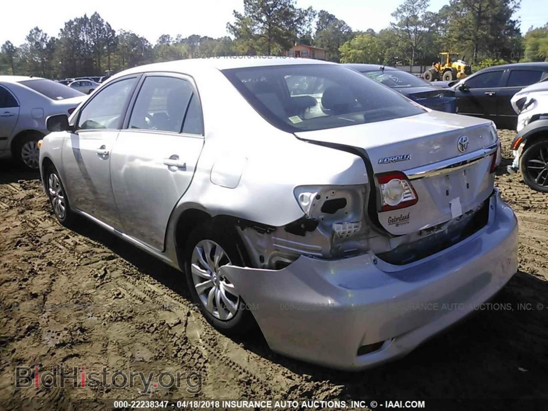 2013 Toyota Corolla - VIN: 2T1BU4EE6DC115710 - Photo 3