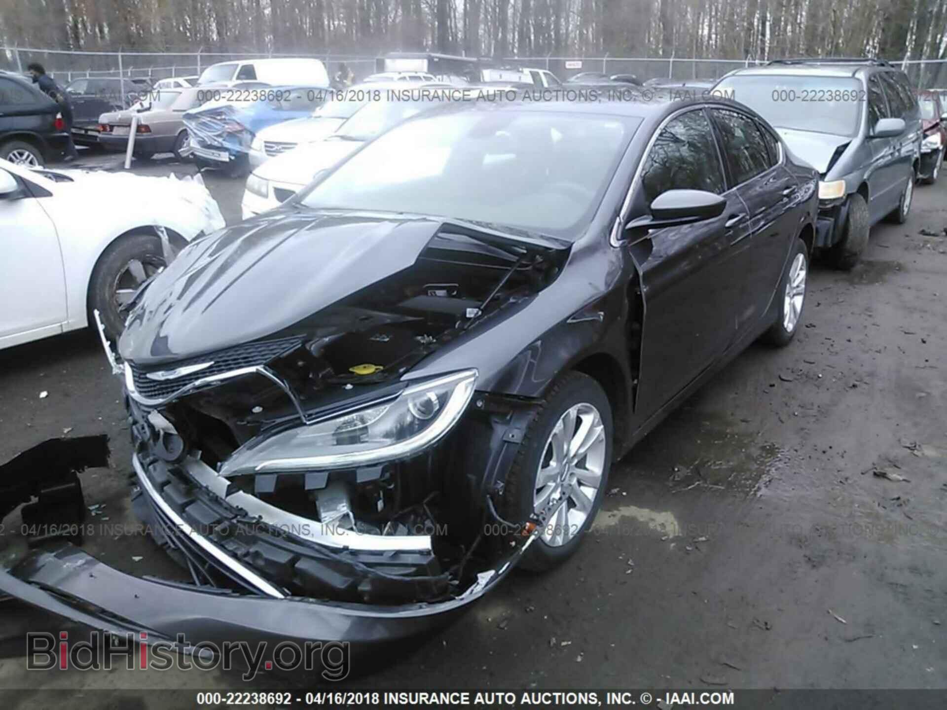 2016 Chrysler 200 - VIN: 1C3CCCAB3GN145332 - Photo 2