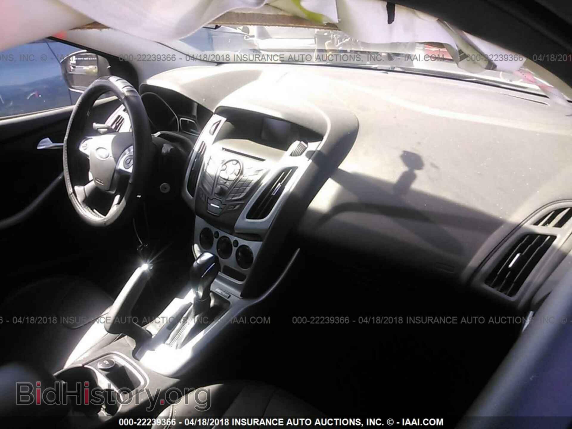 2014 Ford Focus - VIN: 1FADP3F26EL210198 - Фото 5
