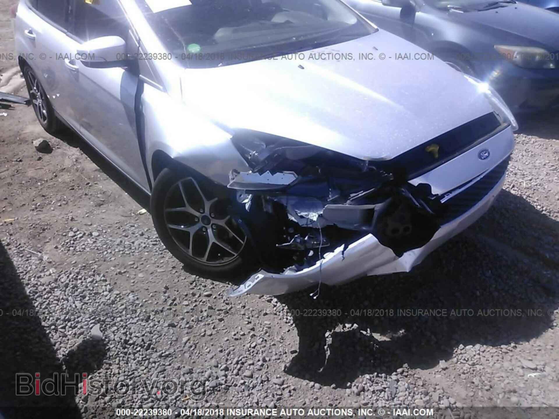 2017 Ford Focus - VIN: 1FADP3M24HL316284 - Photo 6