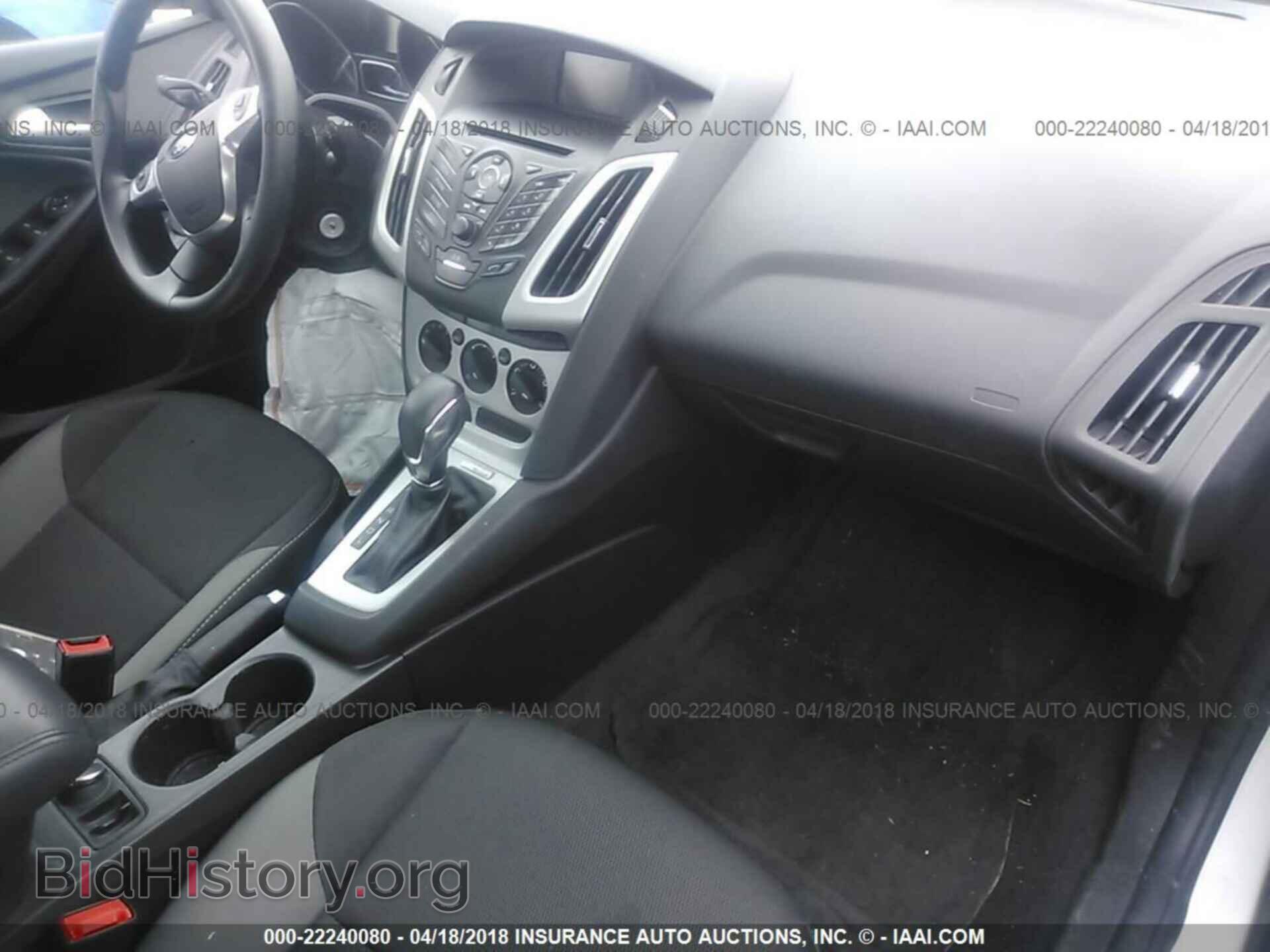 2014 Ford Focus - VIN: 1FADP3F22EL358901 - Photo 5