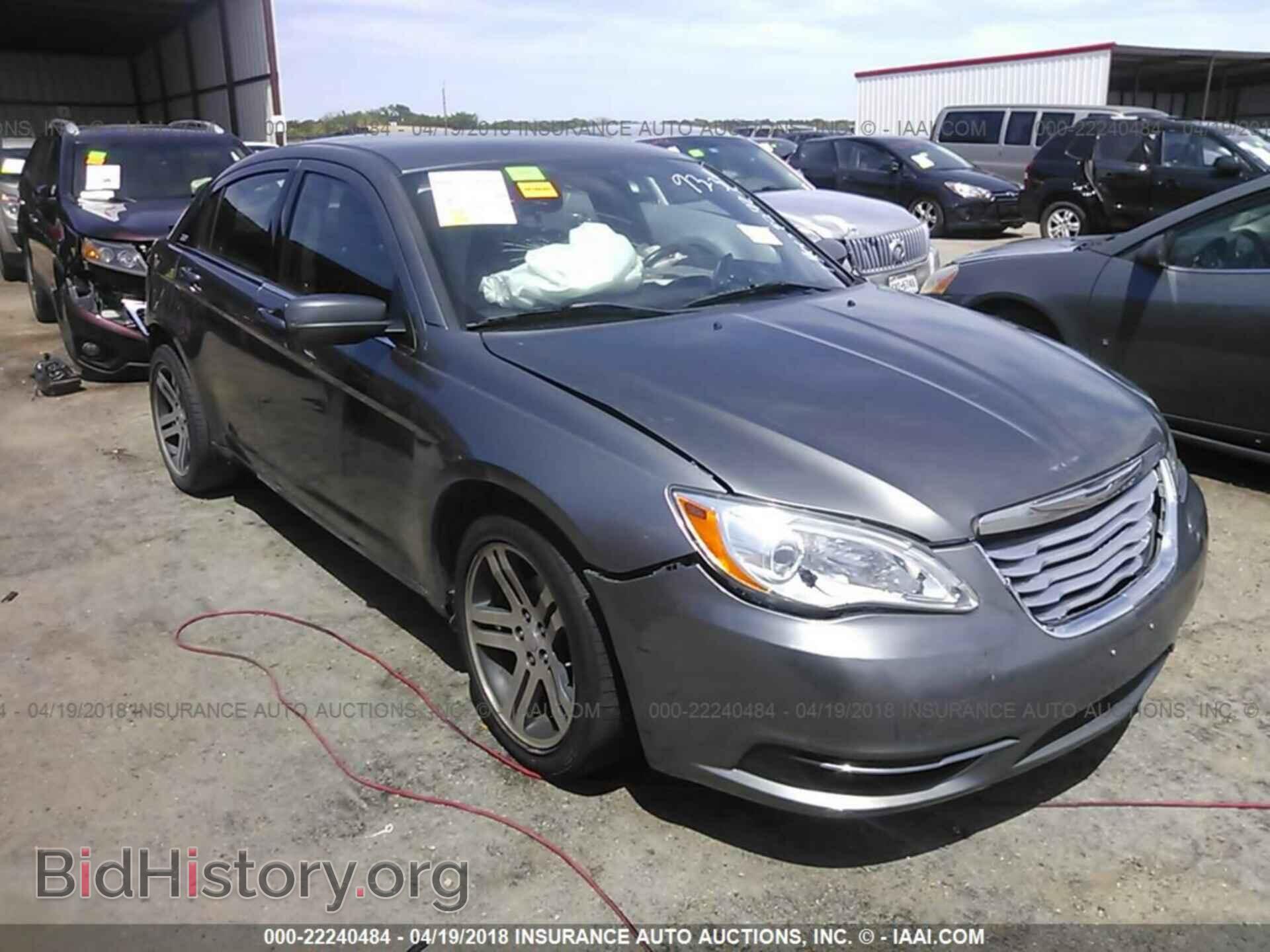 Photo 1C3CCBBB7DN735098 - Chrysler 200 2013
