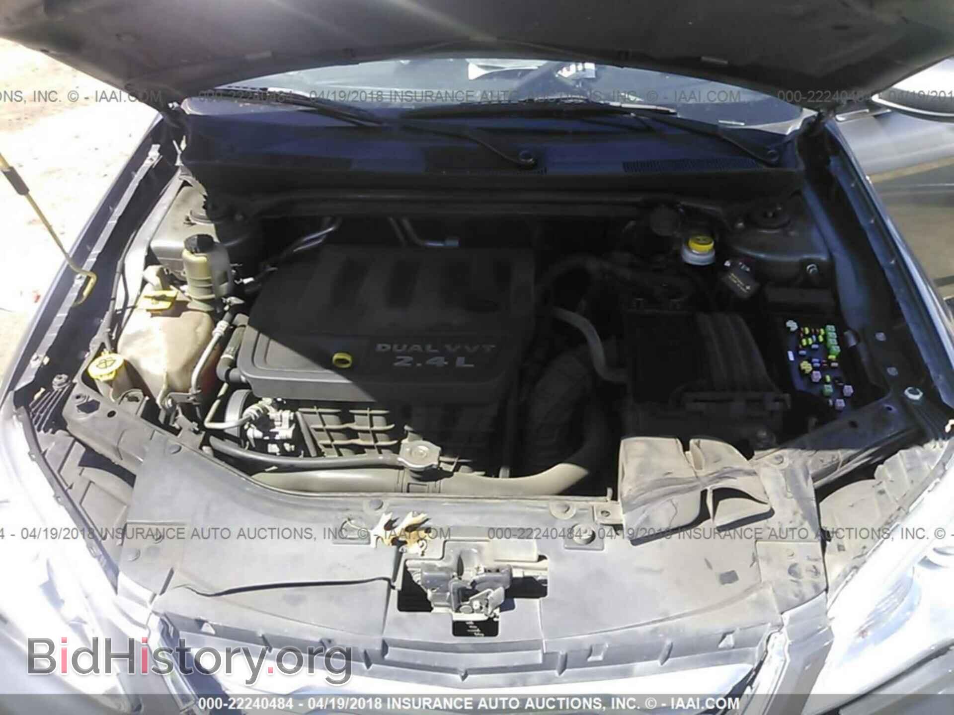 2013 Chrysler 200 - VIN: 1C3CCBBB7DN735098 - Photo 10