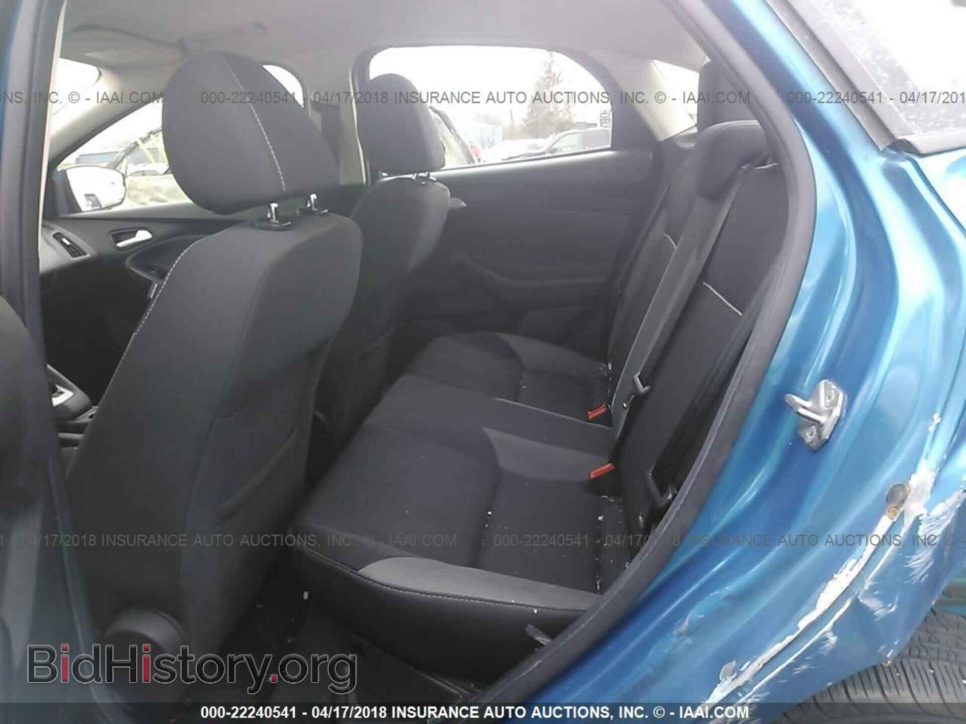 2014 Ford Focus - VIN: 1FADP3F21EL205832 - Photo 8