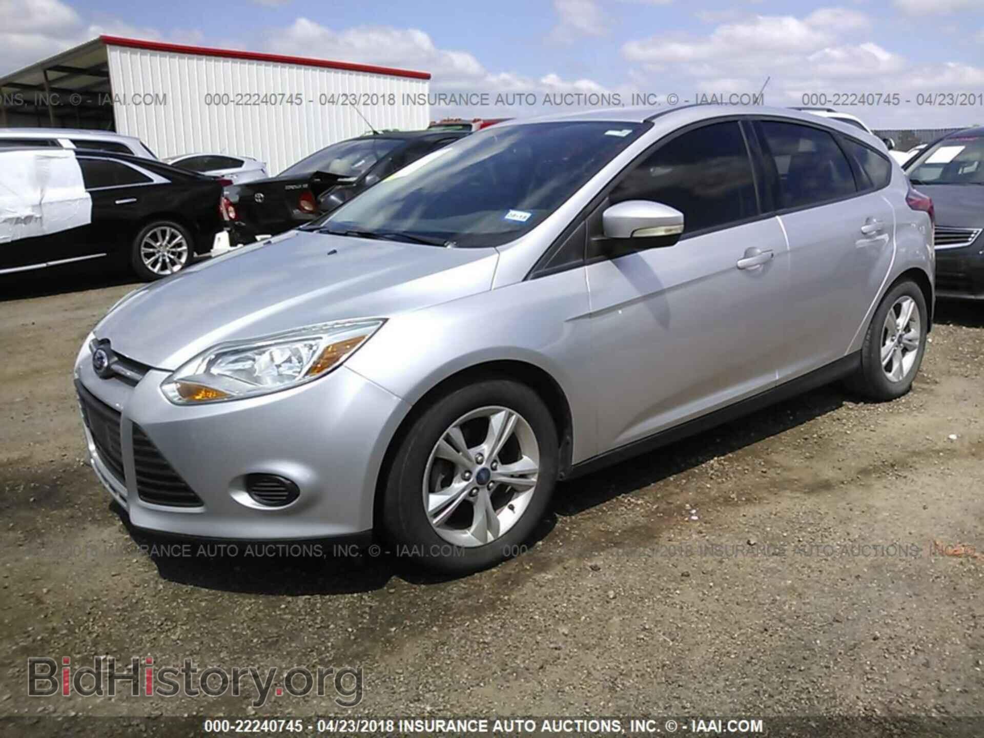 2013 Ford Focus - VIN: 1FADP3K29DL144122 - Фото 2