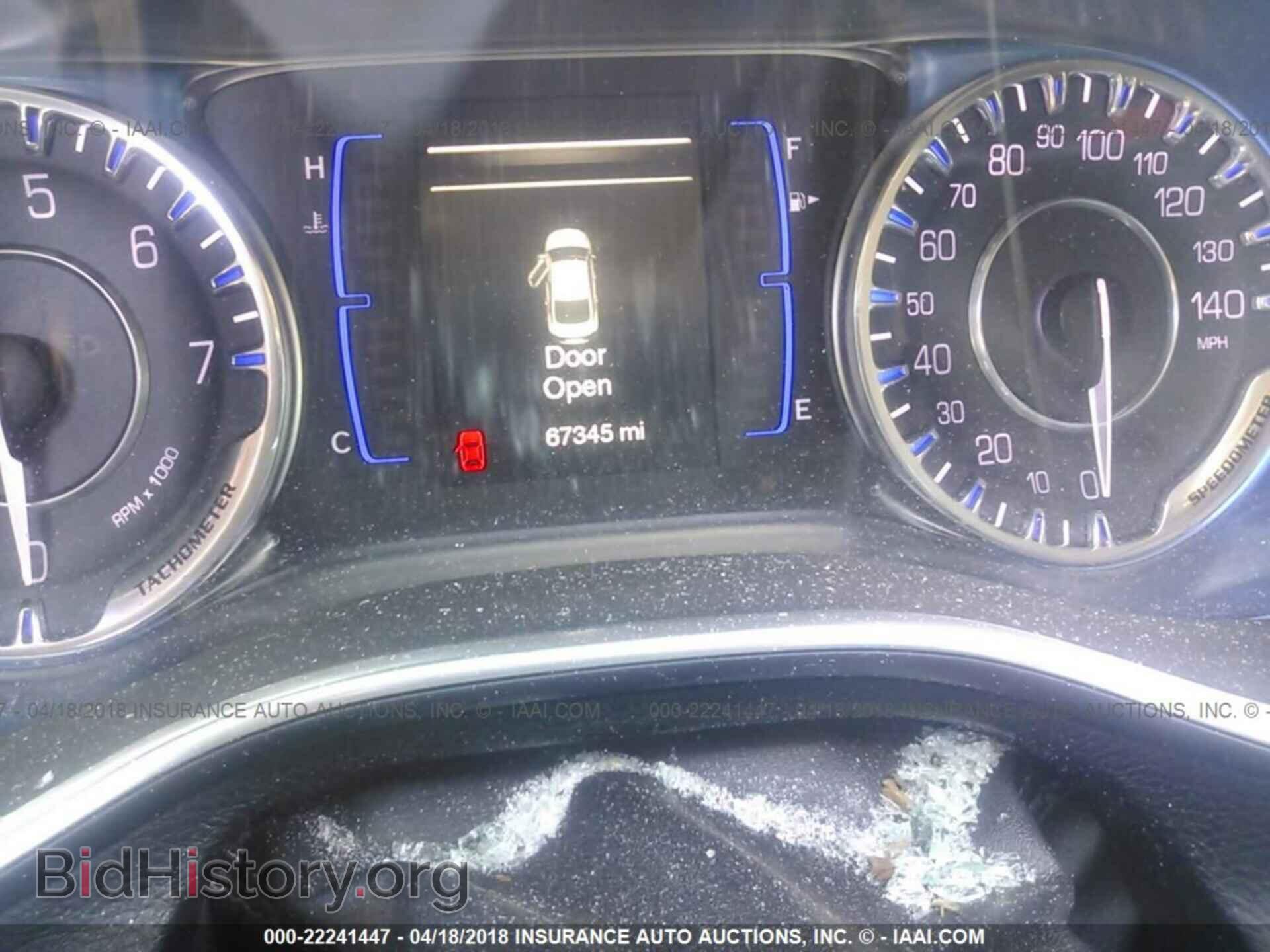 2016 Chrysler 200 - VIN: 1C3CCCFB8GN100461 - Photo 7