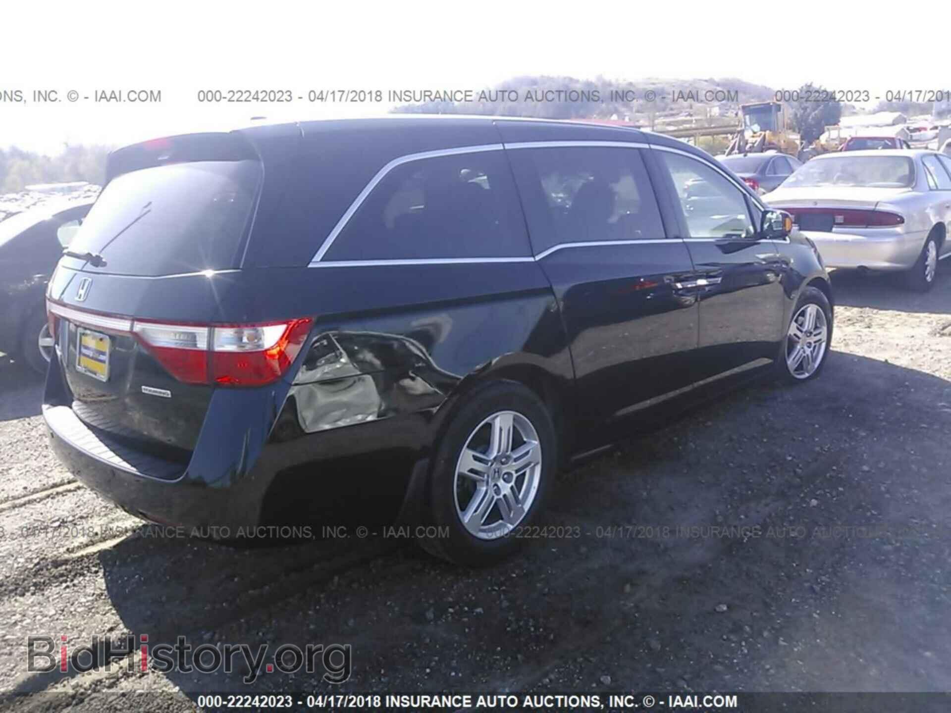 2011 Honda Odyssey - VIN: 5FNRL5H98BB046422 - Фото 4