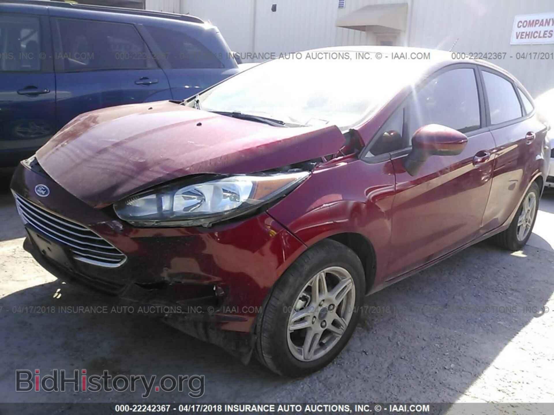 2017 Ford Fiesta - VIN: 3FADP4BJ2HM154010 - Фото 2