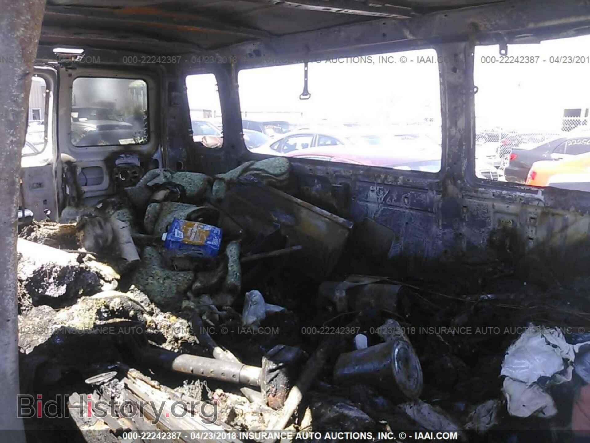 2011 Ford Econoline - VIN: 1FBSS3BL5BDA23561 - Фото 8