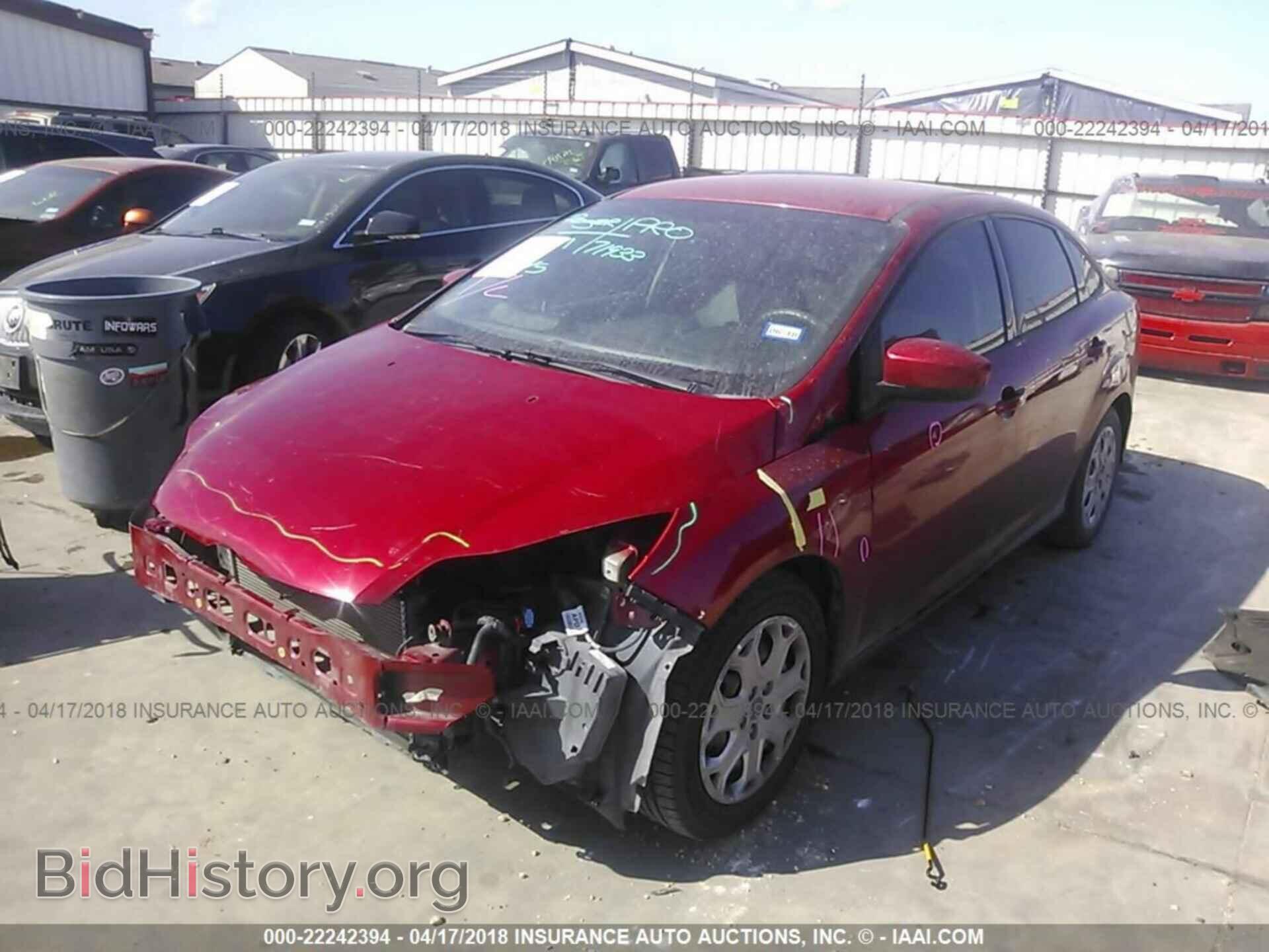 2012 Ford Focus - VIN: 1FAHP3F23CL320785 - Фото 2
