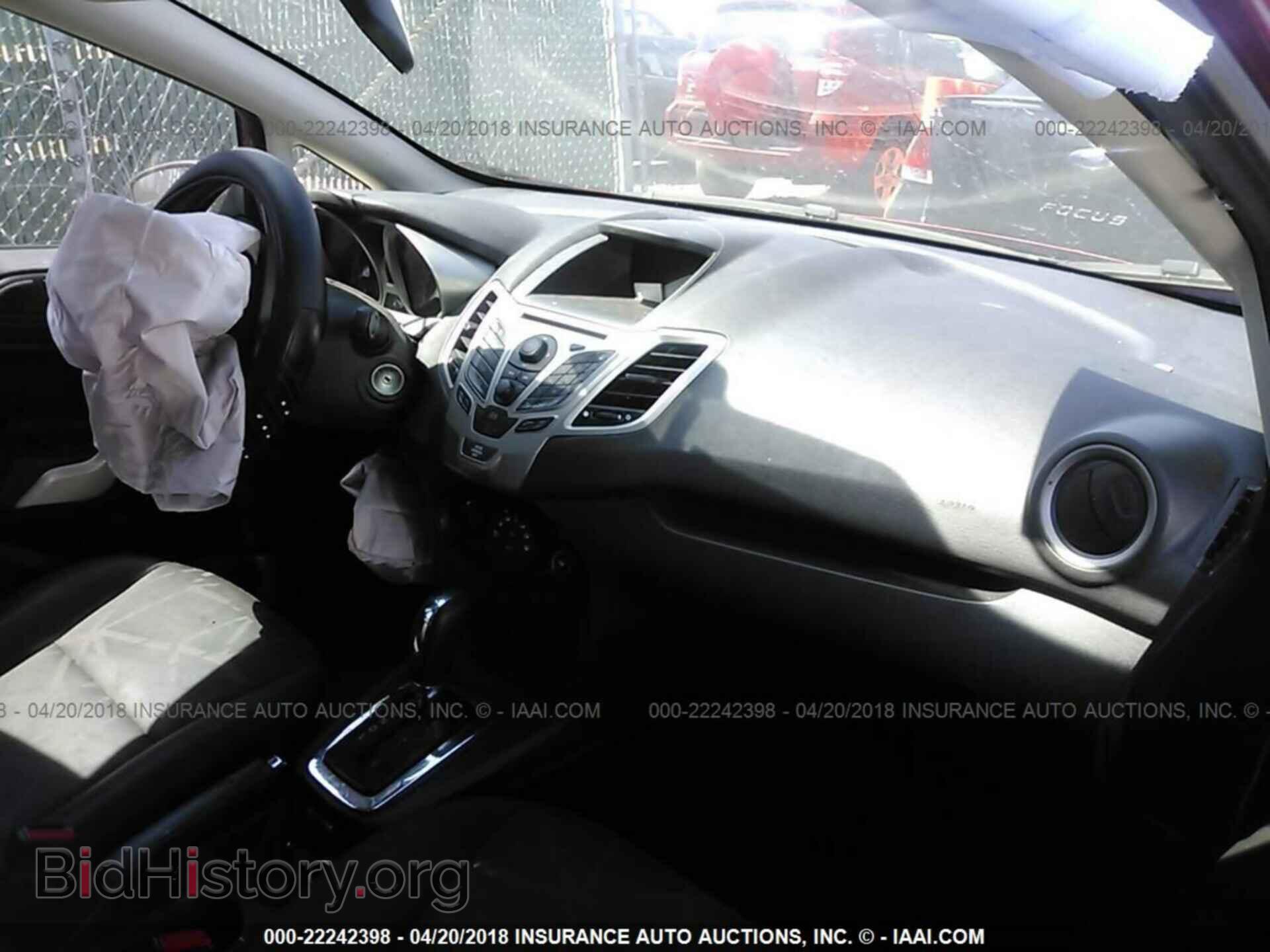 2013 Ford Fiesta - VIN: 3FADP4EJ8DM219075 - Фото 5