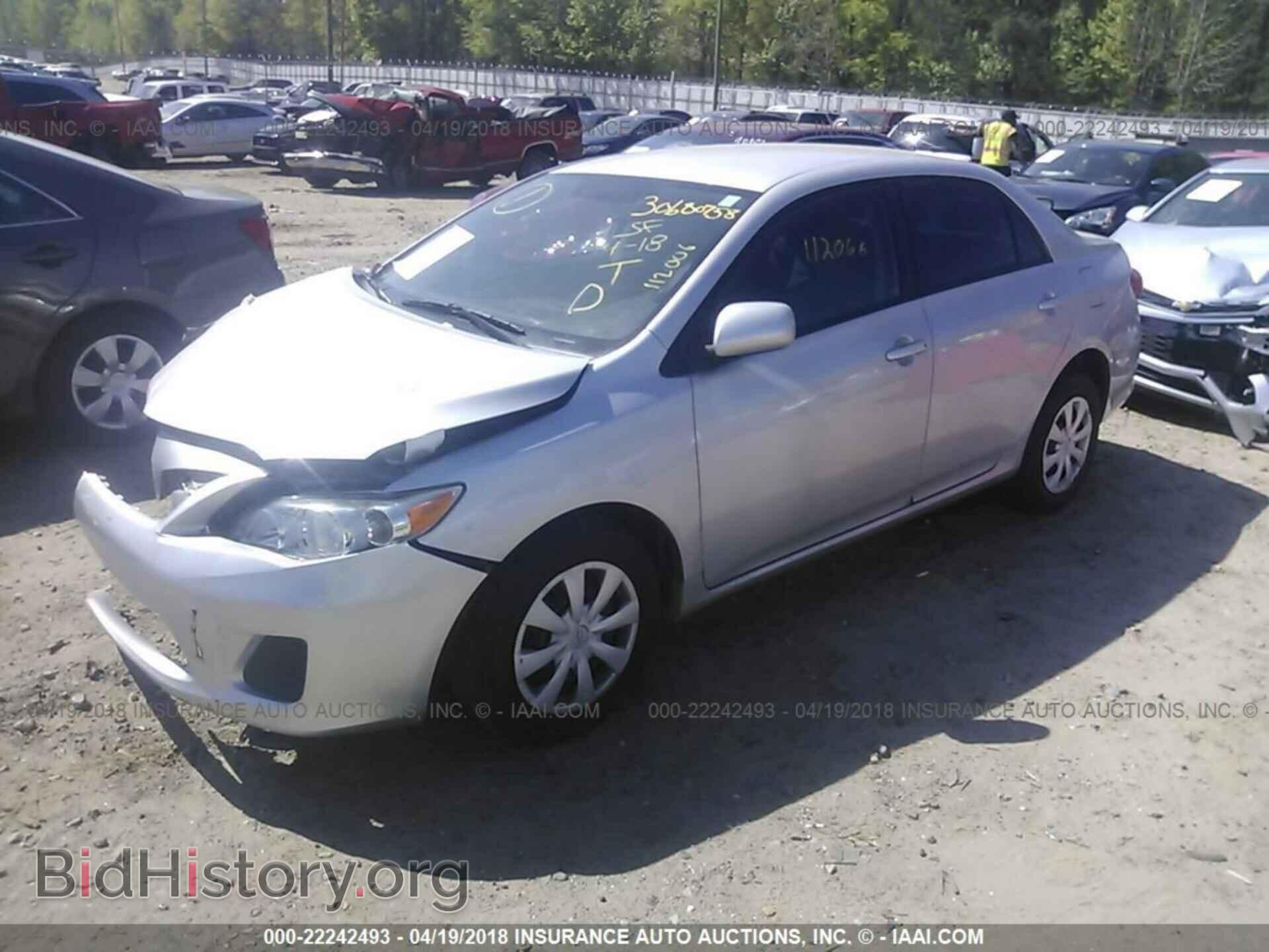 2011 Toyota Corolla - VIN: 2T1BU4EE0BC653638 - Фото 2