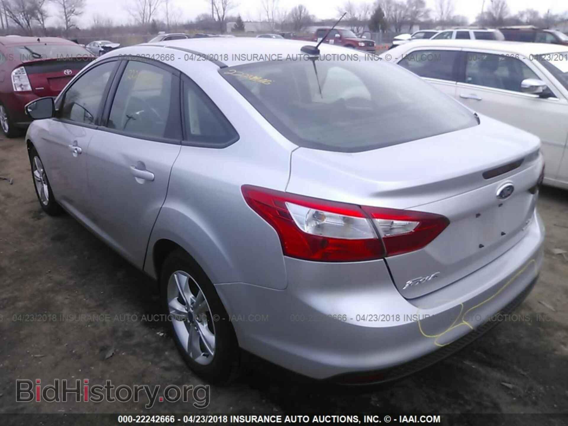2013 Ford Focus - VIN: 1FADP3F26DL294845 - Photo 3