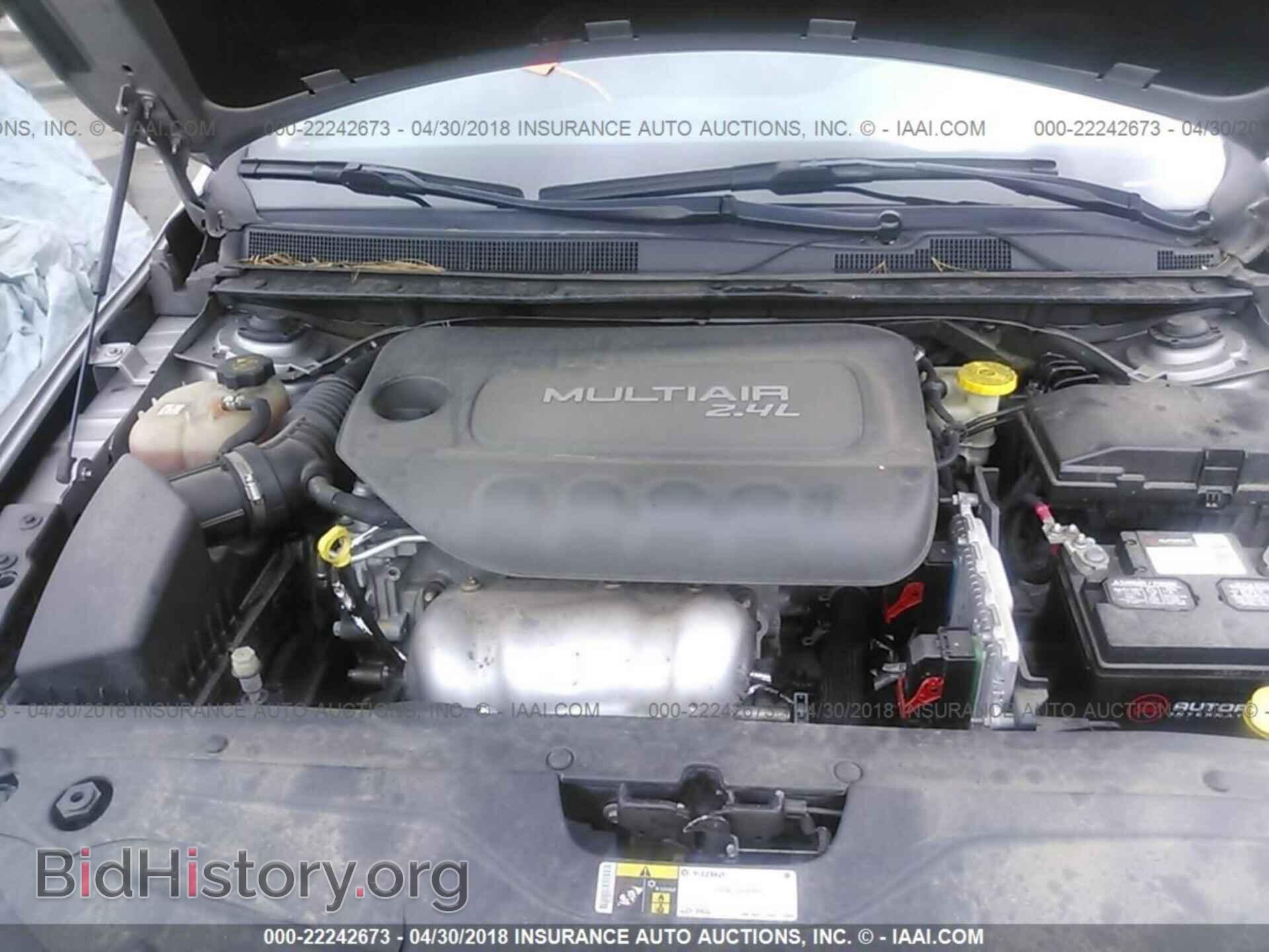 2015 Chrysler 200 - VIN: 1C3CCCAB8FN607933 - Photo 10
