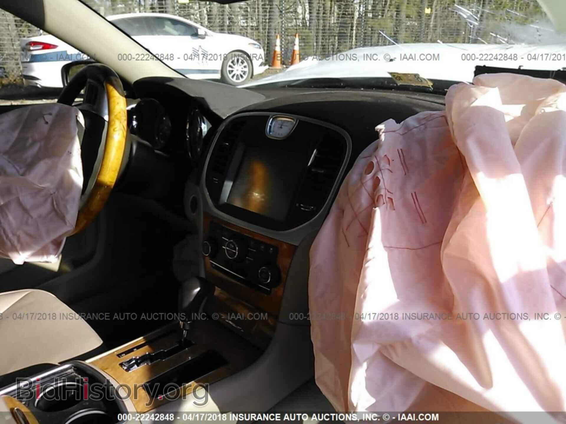 2012 Chrysler 300c - VIN: 2C3CCAET9CH285069 - Фото 5