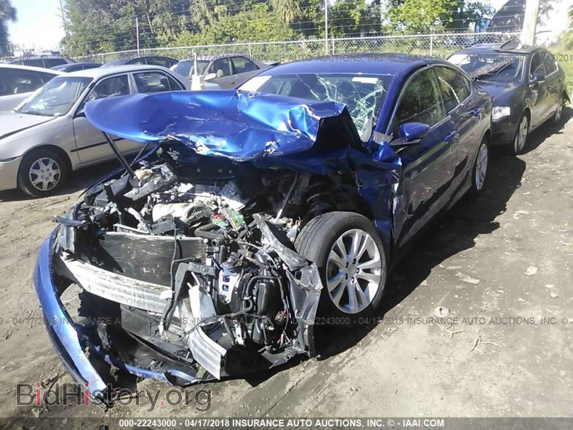 2016 Chrysler 200 - VIN: 1C3CCCAB9GN140894 - Photo 2