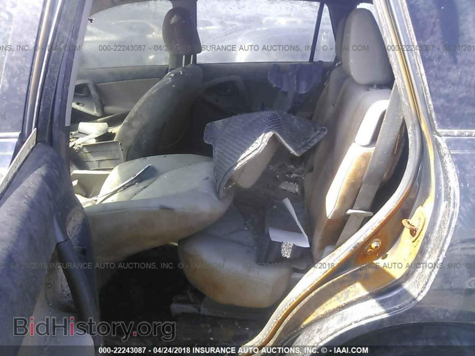 2011 Toyota Rav4 - VIN: 2T3ZF4DV8BW100722 - Фото 8