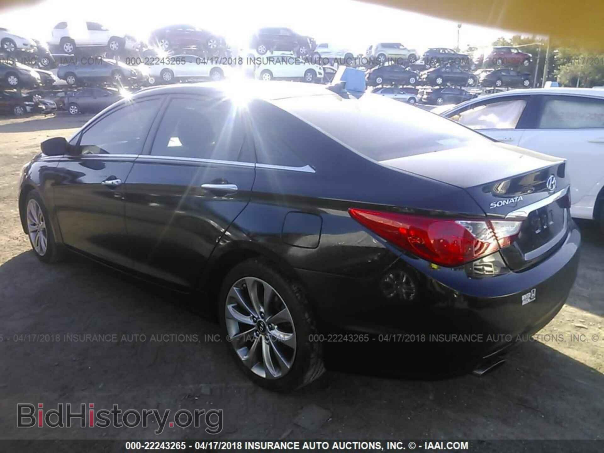 2012 Hyundai Sonata - VIN: 5NPEC4AC5CH352706 - Photo 3