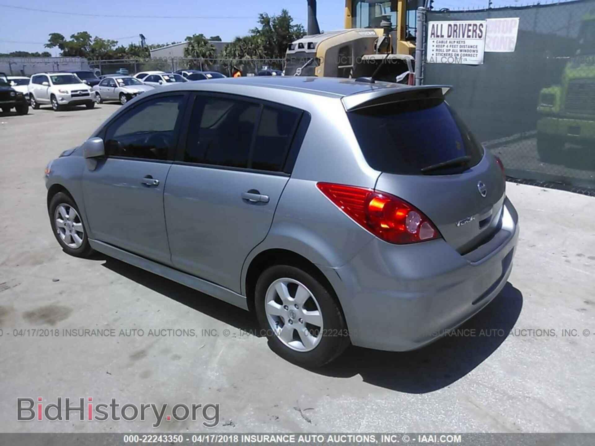 2011 Nissan Versa - VIN: 3N1BC1CP8BL444573 - Фото 3