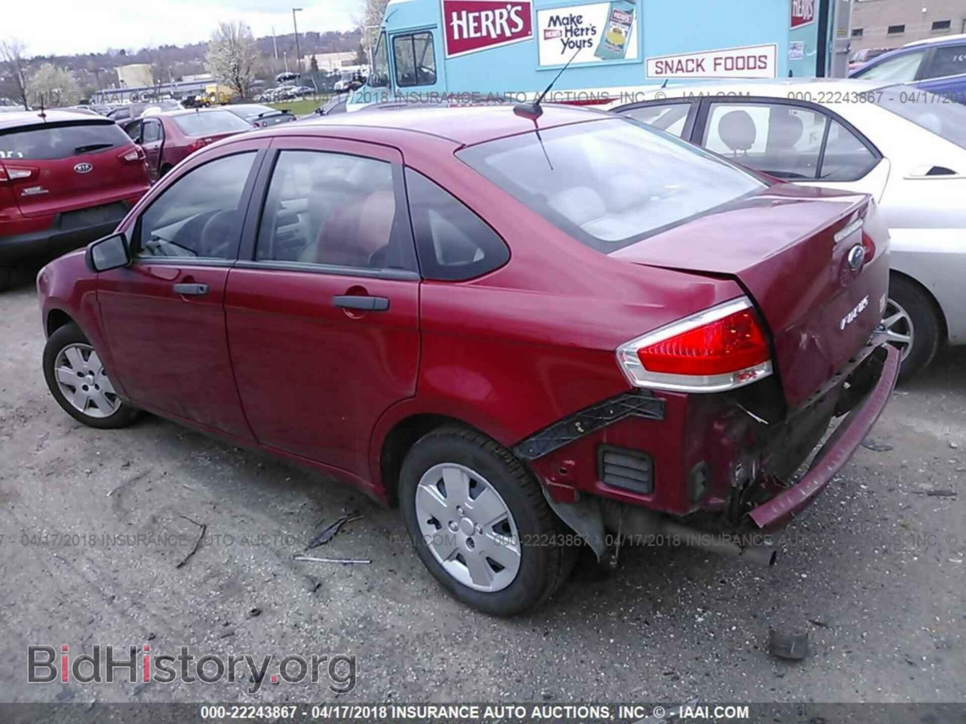2011 Ford Focus - VIN: 1FAHP3EN5BW115624 - Фото 3