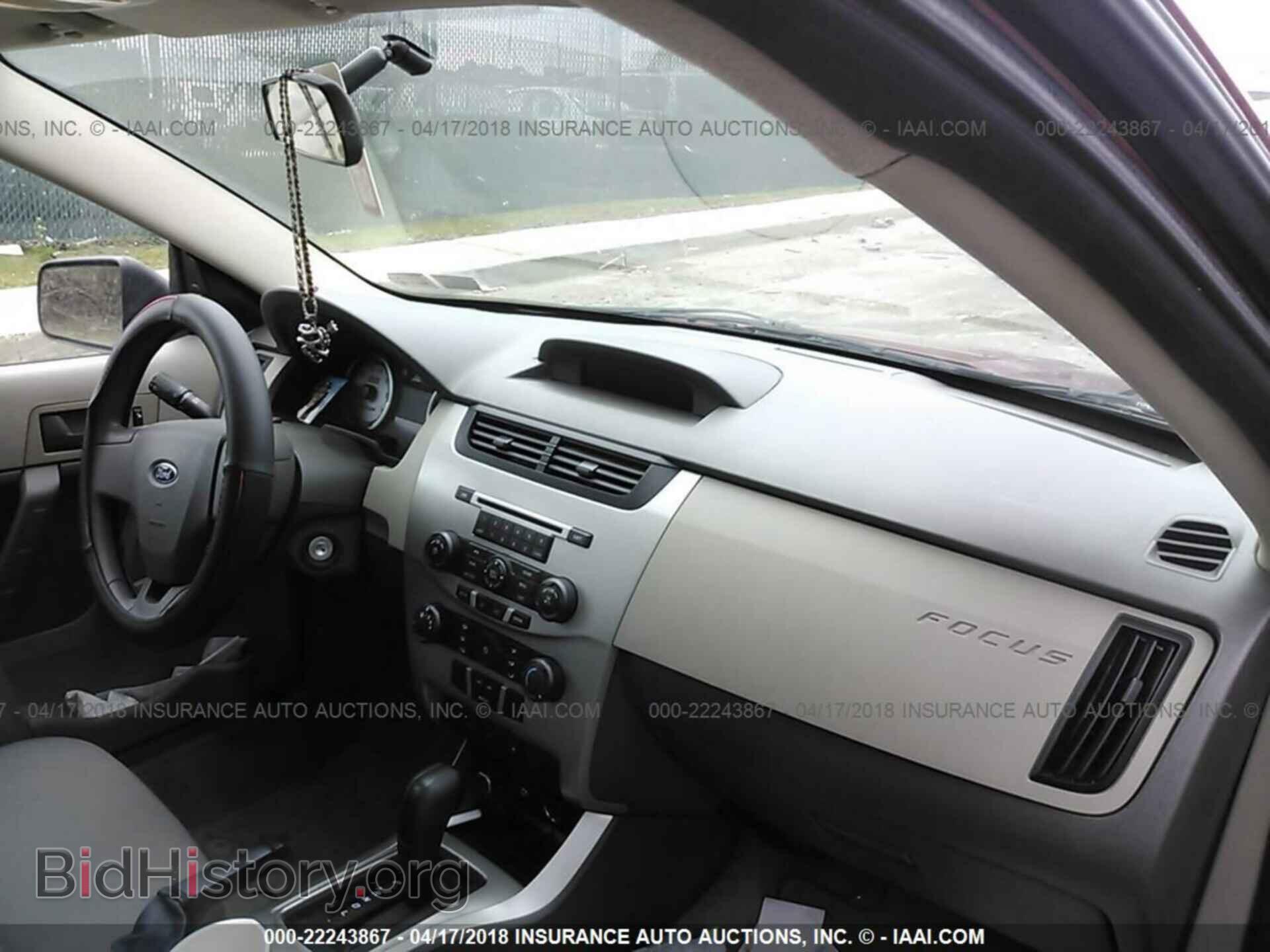 2011 Ford Focus - VIN: 1FAHP3EN5BW115624 - Фото 5