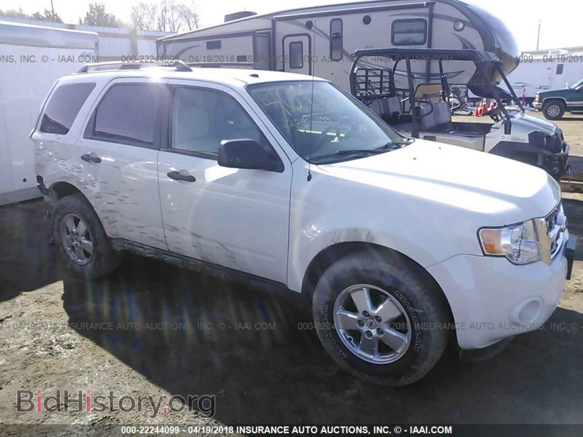 Photo 1FMCU9D71CKC84188 - Ford Escape 2012