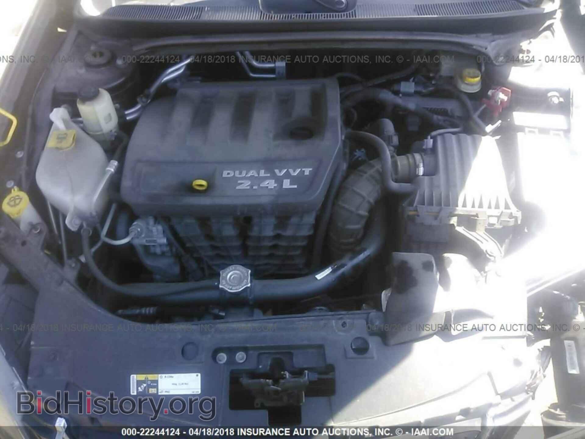 2014 Chrysler 200 - VIN: 1C3CCBBB5EN131812 - Photo 10
