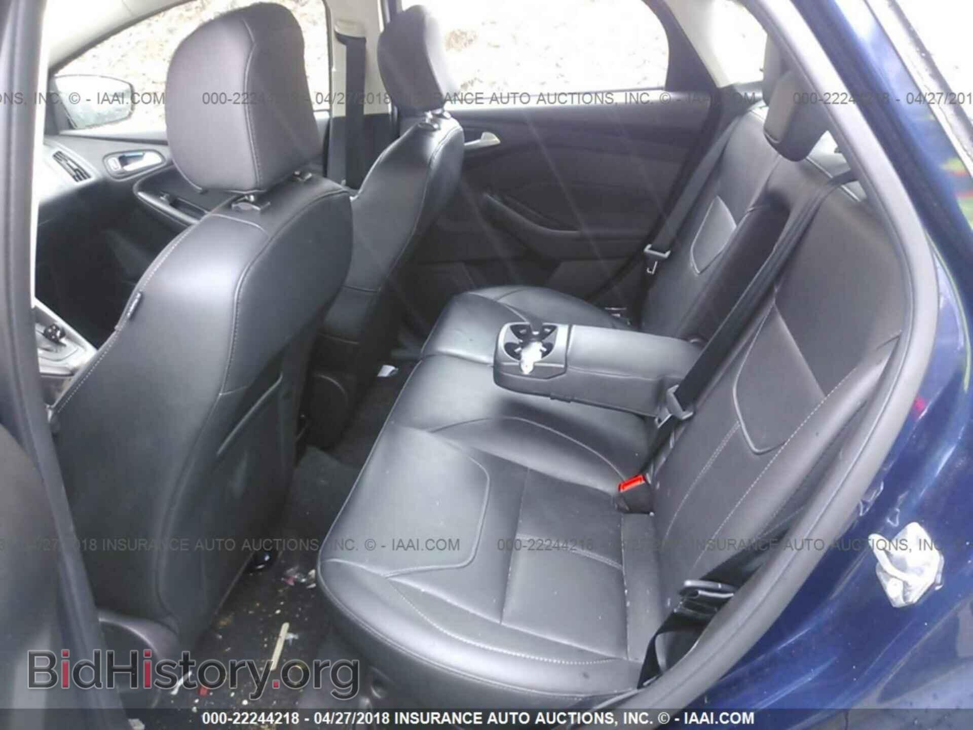 2016 Ford Focus - VIN: 1FADP3F23GL307619 - Photo 8