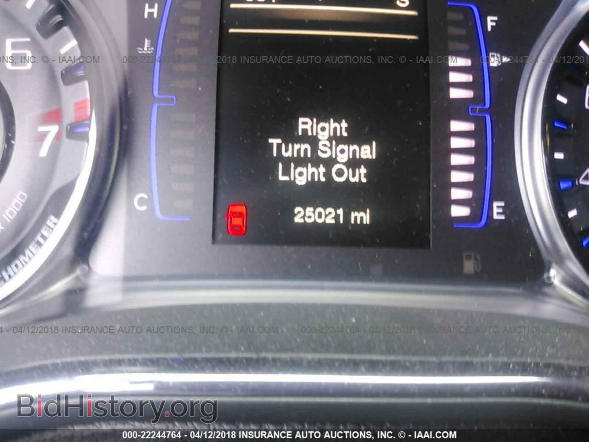 2016 Chrysler 200 - VIN: 1C3CCCDG8GN190726 - Photo 7