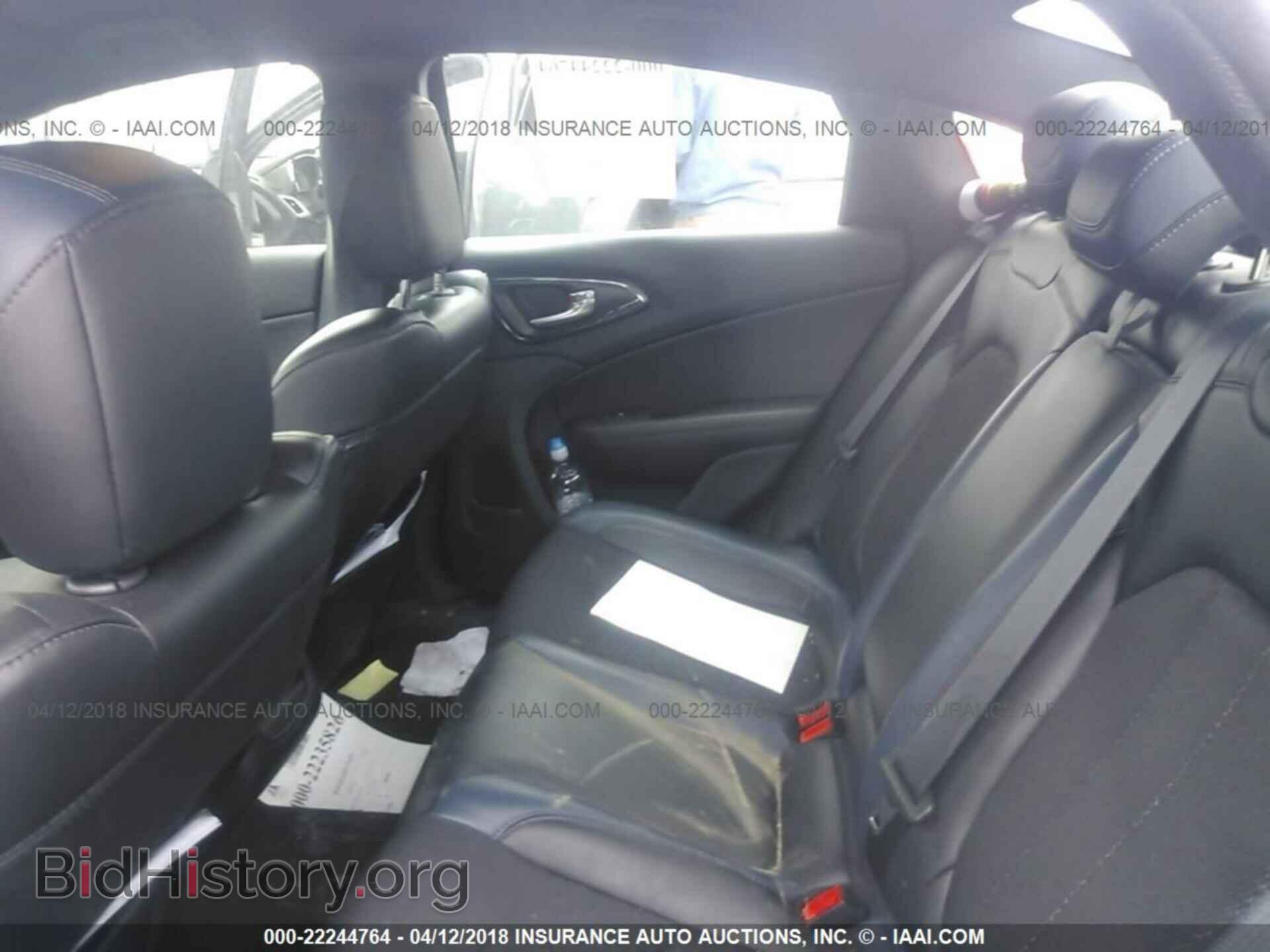 2016 Chrysler 200 - VIN: 1C3CCCDG8GN190726 - Photo 8