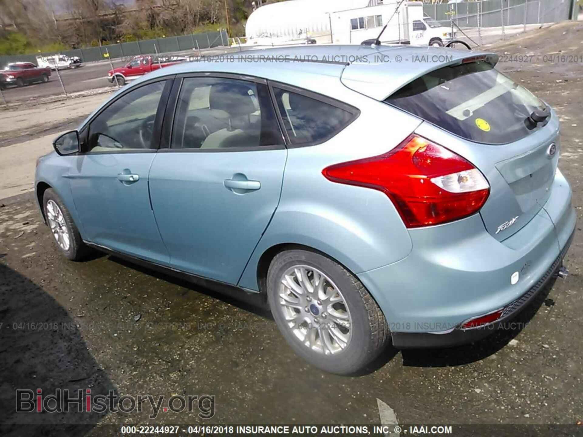 2012 Ford Focus - VIN: 1FAHP3K29CL397103 - Фото 3