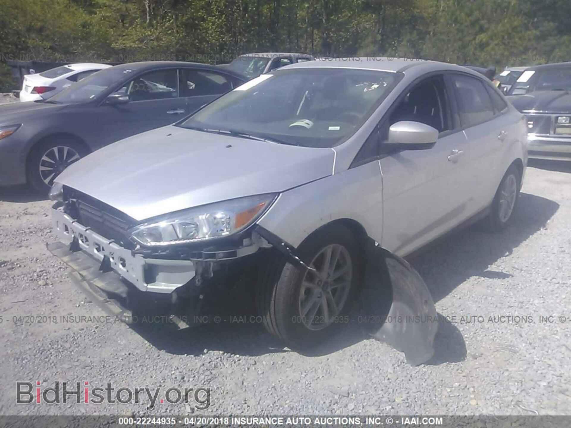 2018 Ford Focus - VIN: 1FADP3F27JL251434 - Фото 2