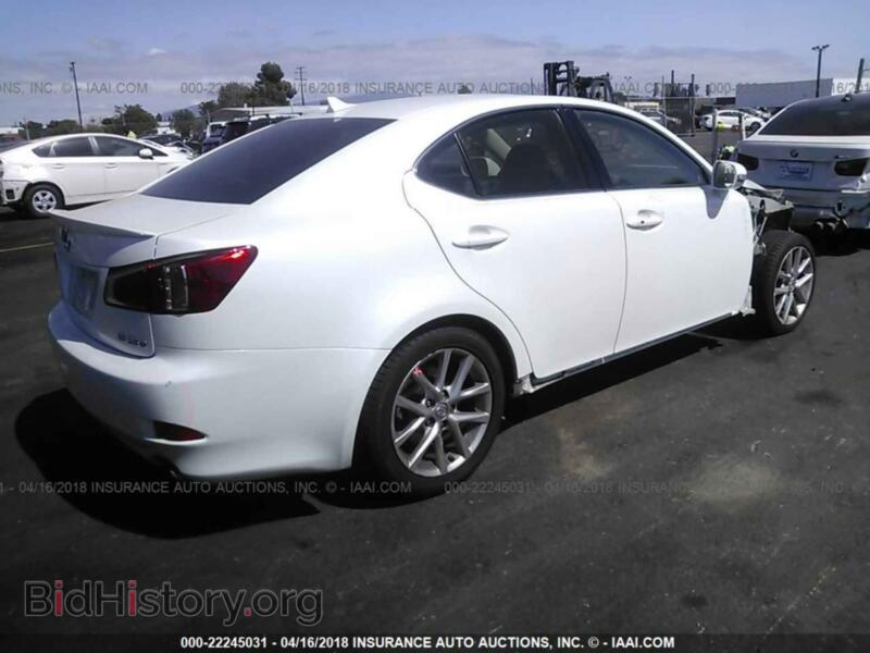 2011 Lexus IS (VIN JTHBF5C29B5147567) — фото 4 из 10