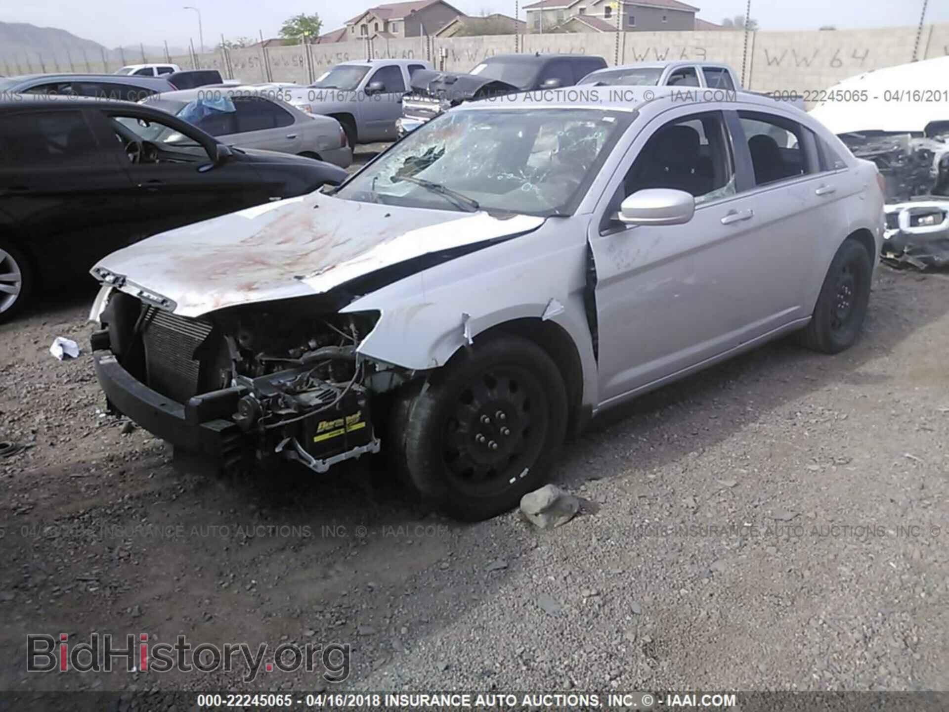 2012 Chrysler 200 - VIN: 1C3CCBAB0CN249023 - Photo 2