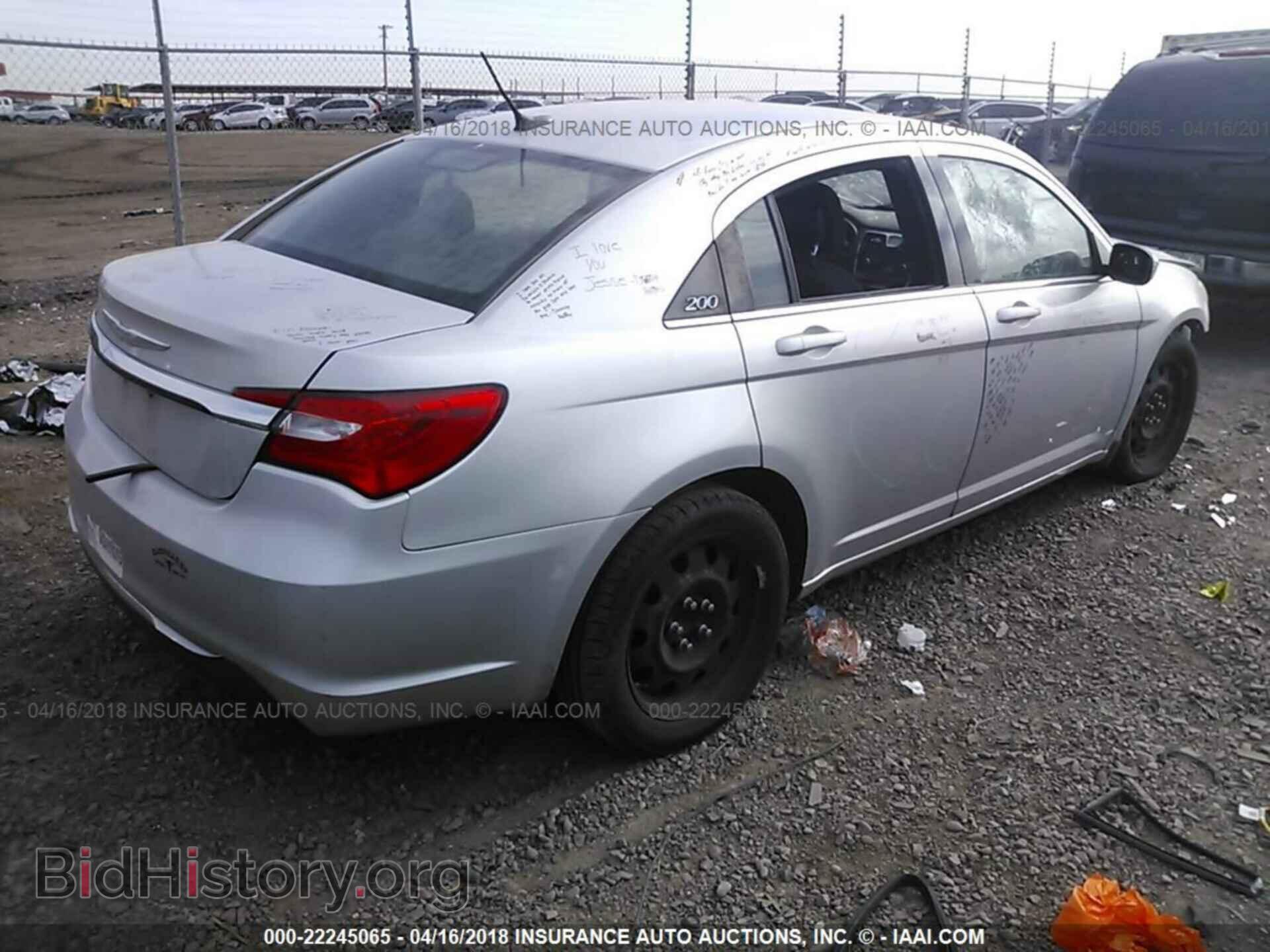 2012 Chrysler 200 - VIN: 1C3CCBAB0CN249023 - Photo 4